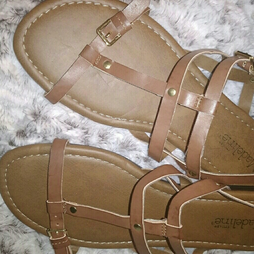 NWOT Stuart Madeline Sandals